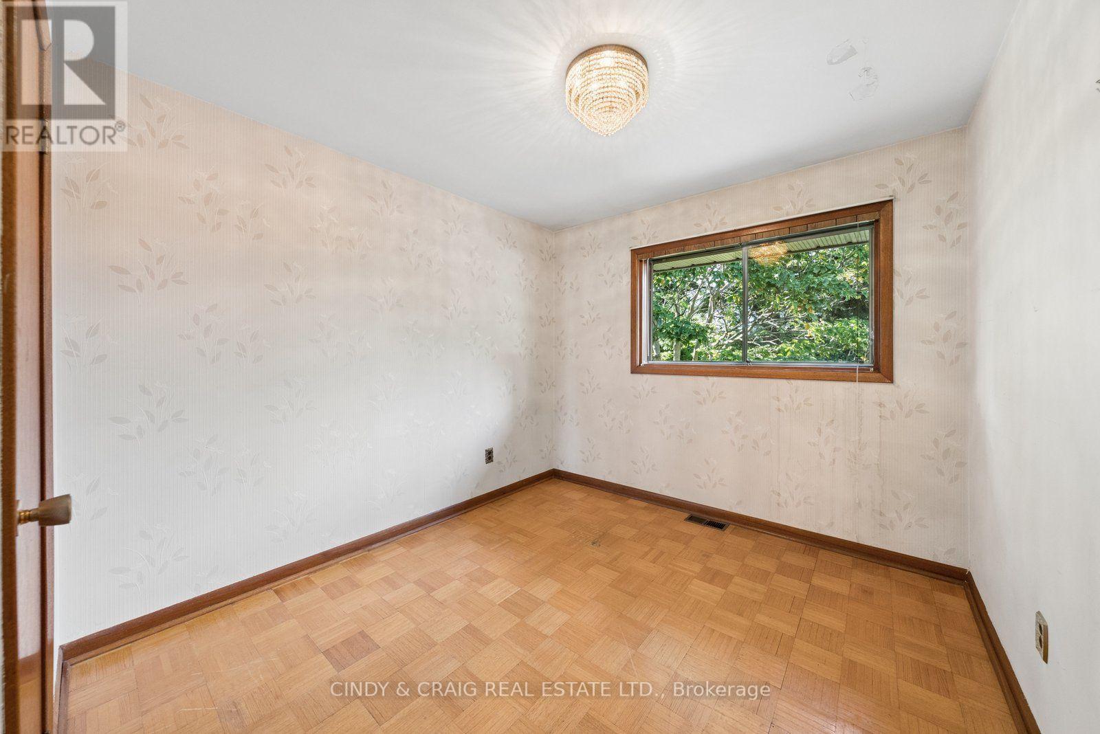 522 Dunkirk Avenue, Oshawa, Ontario L1H 3G7 - Photo 6 - E13699608