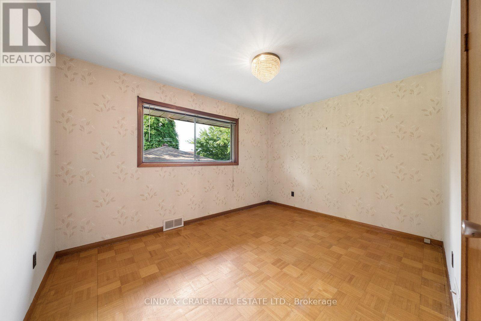 522 Dunkirk Avenue, Oshawa, Ontario L1H 3G7 - Photo 7 - E13699608