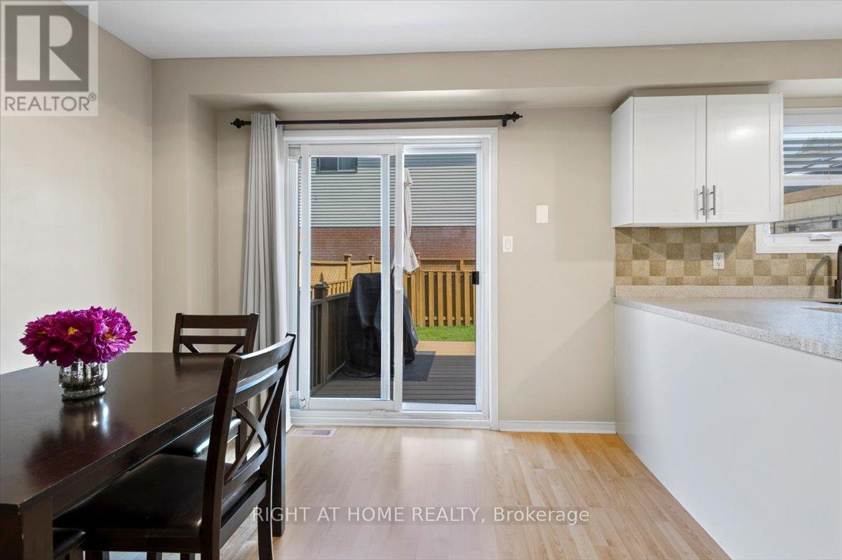 2252 Wildwood Crescent, Pickering, Ontario  L1X 2R7 - Photo 10 - E13699628