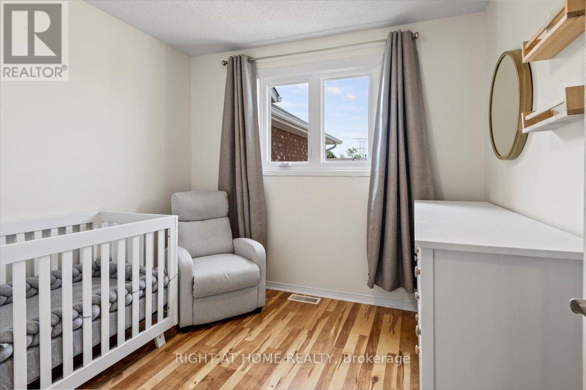 2252 Wildwood Crescent, Pickering, Ontario  L1X 2R7 - Photo 14 - E13699628