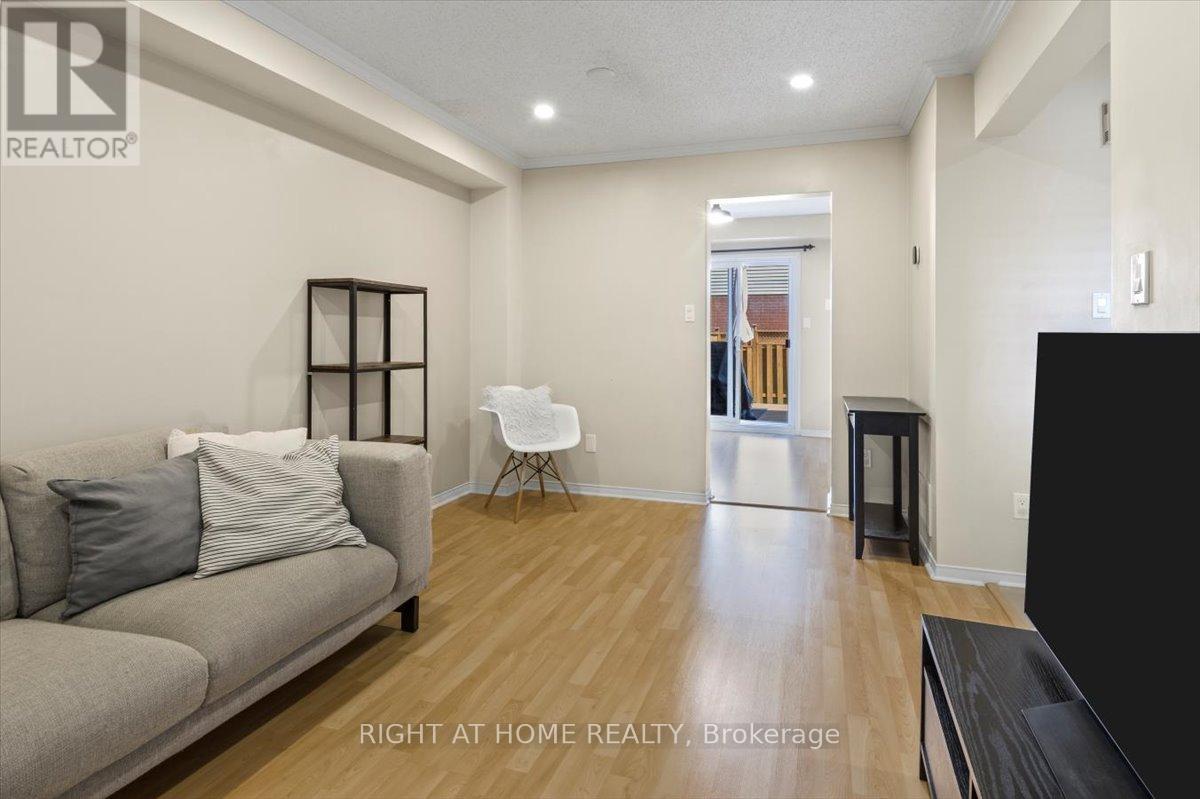 2252 Wildwood Crescent, Pickering, Ontario  L1X 2R7 - Photo 8 - E13699628