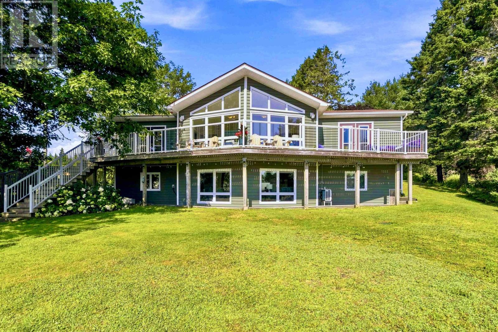 20 Lennox Road, Black Point, Nova Scotia  B0J 1T0 - Photo 1 - 202621175
