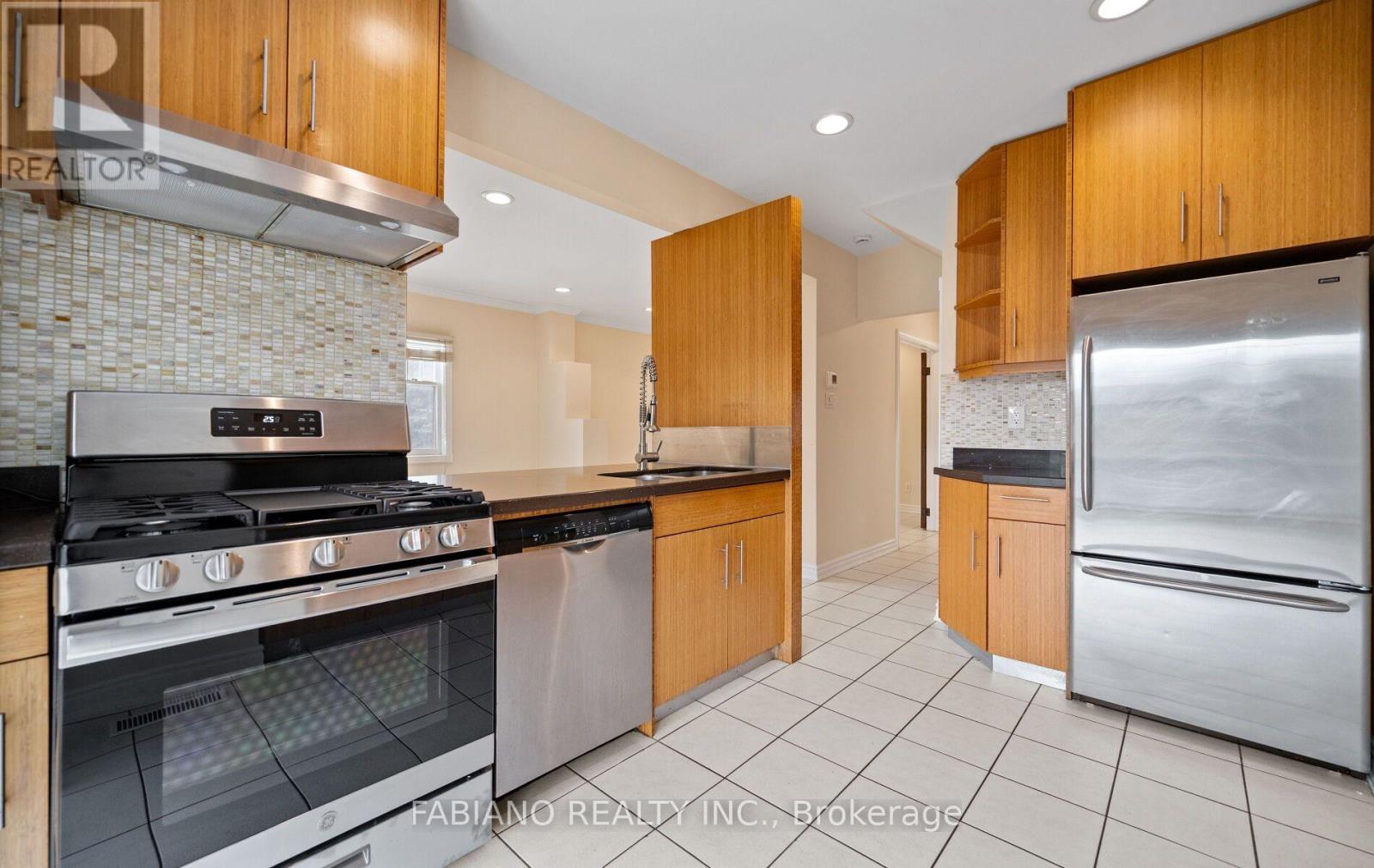 7872 Kipling Avenue, Vaughan, Ontario  L4L 1Z5 - Photo 16 - N13699634