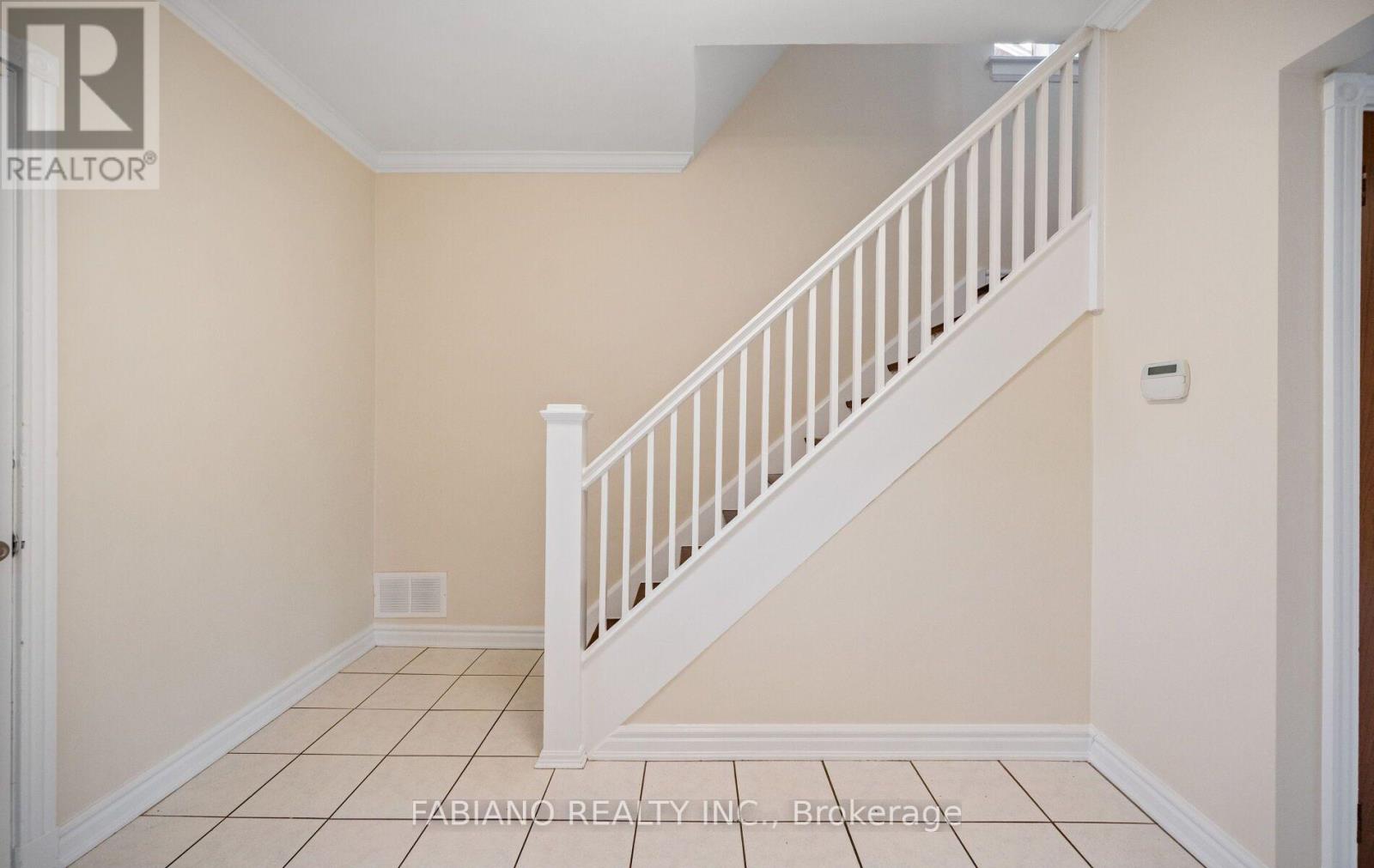 7872 Kipling Avenue, Vaughan, Ontario  L4L 1Z5 - Photo 18 - N13699634