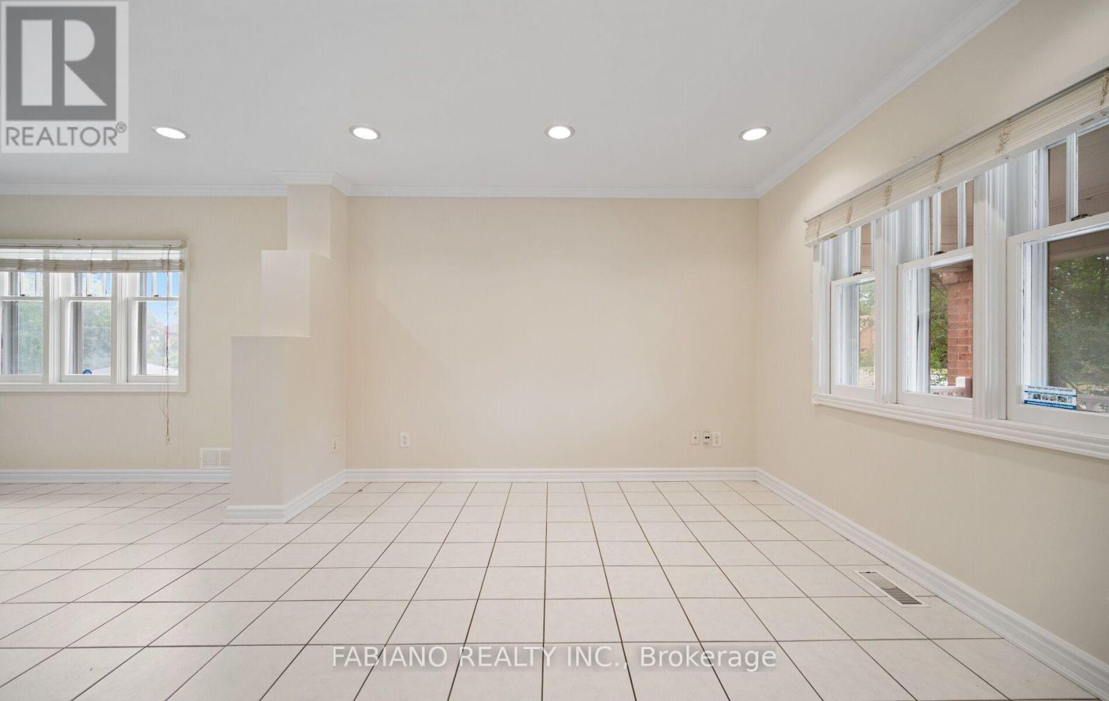 7872 Kipling Avenue, Vaughan, Ontario  L4L 1Z5 - Photo 6 - N13699634