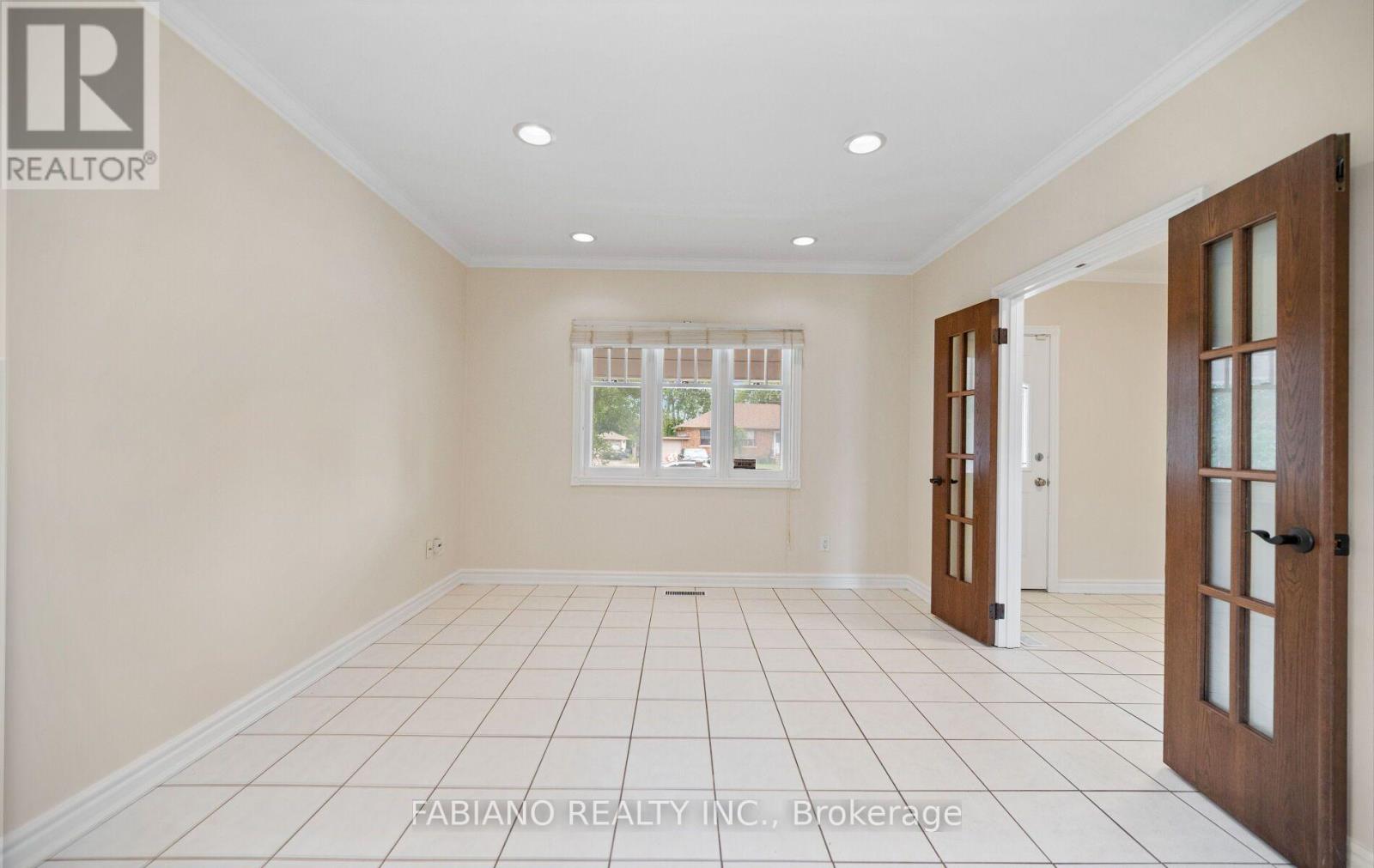 7872 Kipling Avenue, Vaughan, Ontario  L4L 1Z5 - Photo 8 - N13699634