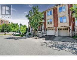 370 DOAK LANE, Newmarket, Ontario