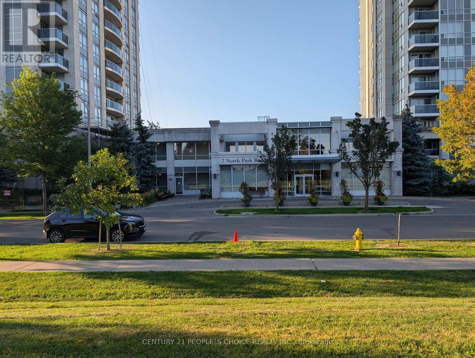 401 - 7 North Park Road, Vaughan (Beverley Glen), Ontario  L4J 0C9 - Photo 2 - N13699688