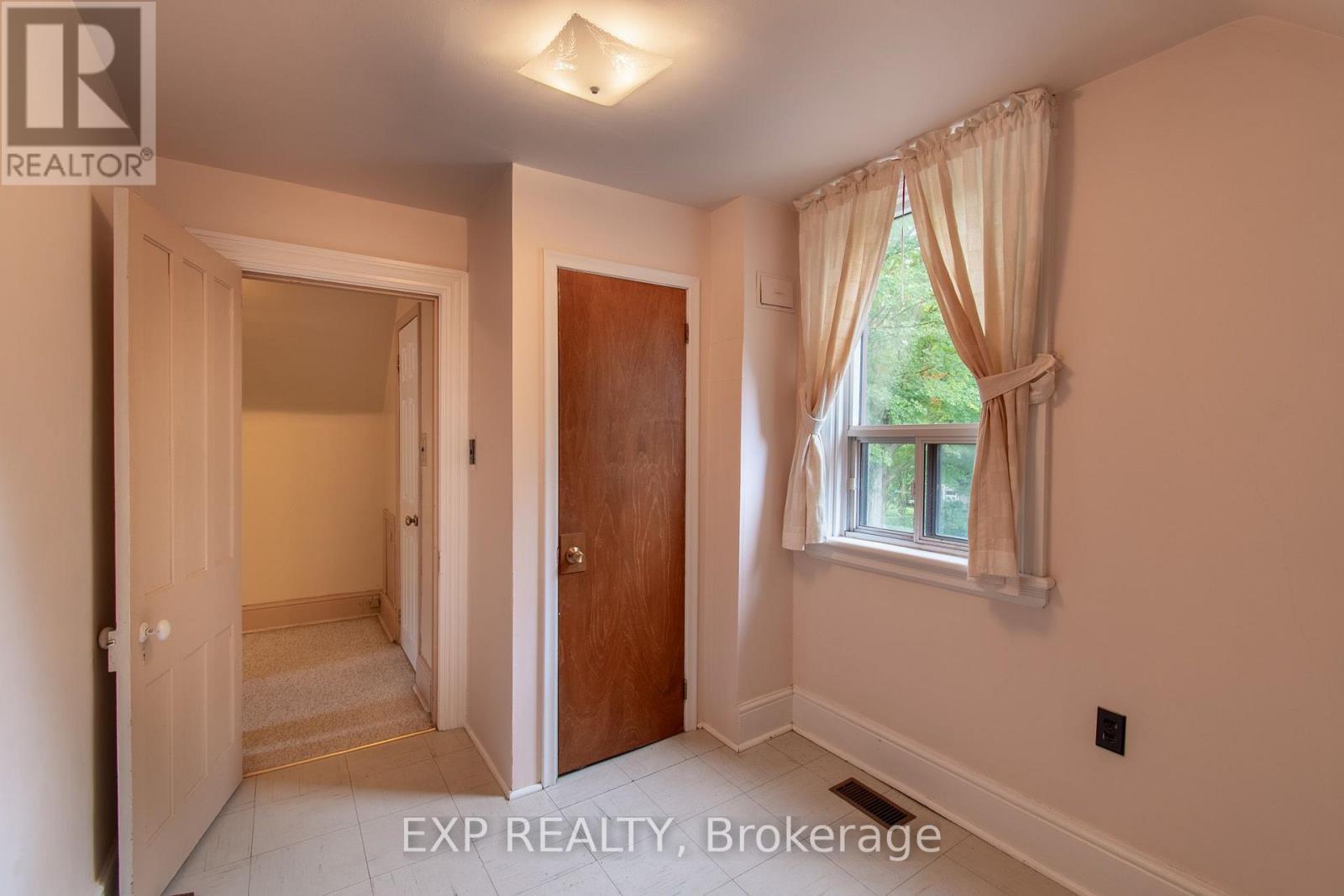 40 Marcus Street, Barrie, Ontario  L4N 3L8 - Photo 22 - S13699666