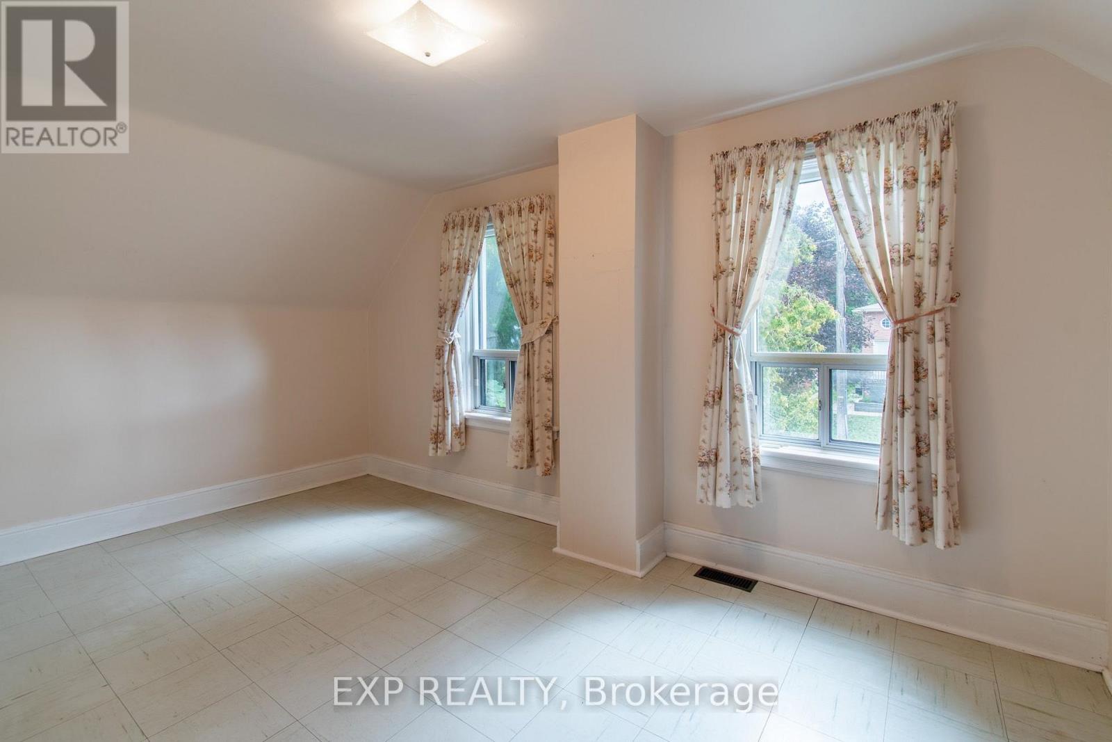 40 Marcus Street, Barrie, Ontario  L4N 3L8 - Photo 25 - S13699666