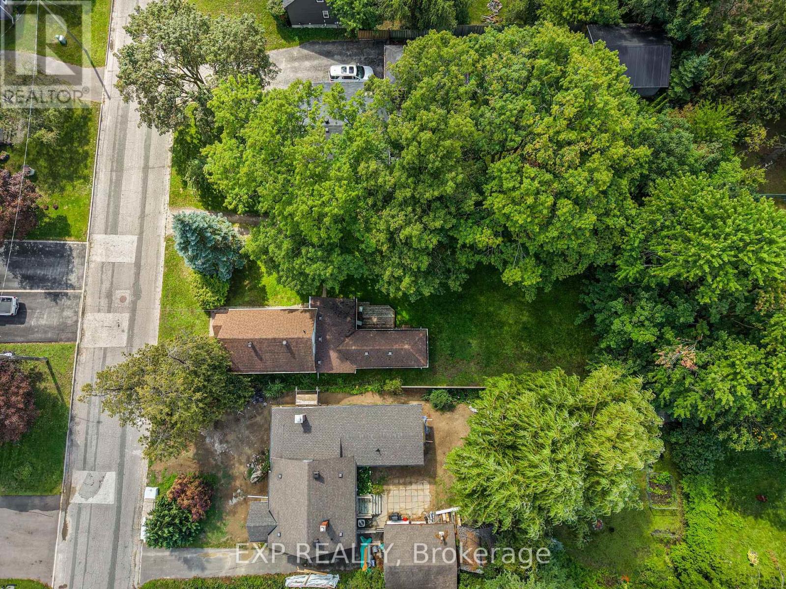 40 Marcus Street, Barrie, Ontario  L4N 3L8 - Photo 7 - S13699666