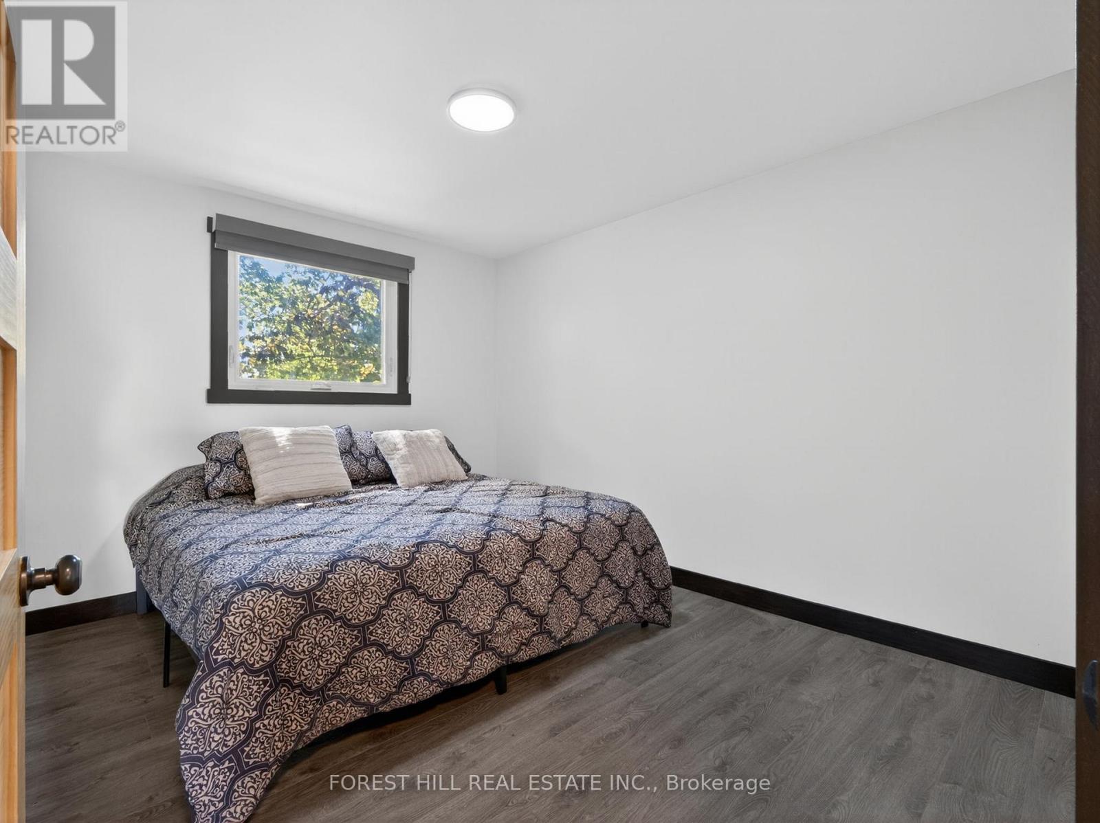 35 Townsend Avenue, Bradford West Gwillimbury, Ontario  L3Z 1X9 - Photo 10 - N13215852