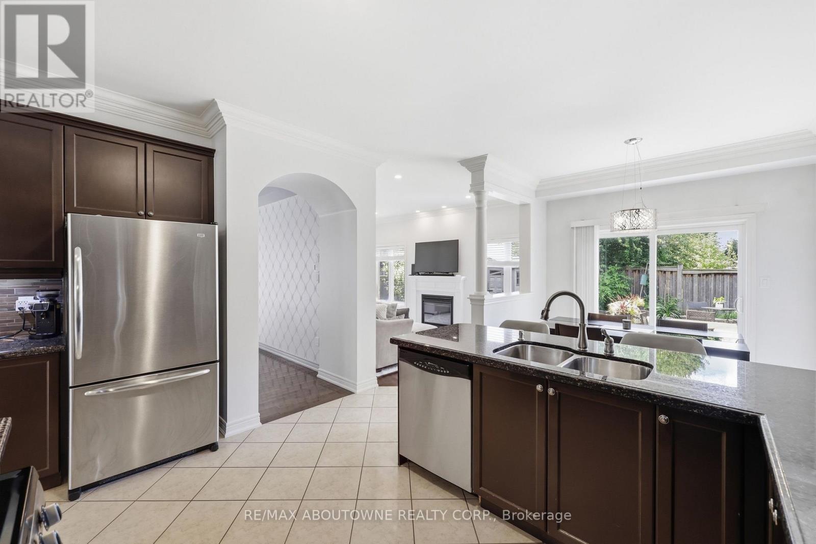 738 Fourth Line, Milton, Ontario  L9T 7E4 - Photo 14 - W13699370