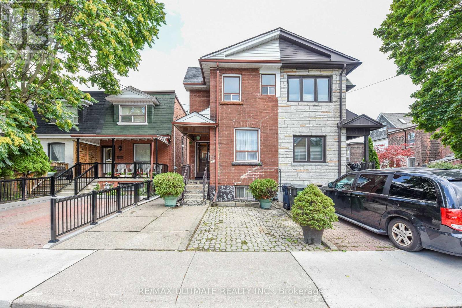 127 Salem Avenue, Toronto, Ontario  M6H 3C4 - Photo 2 - W13699394