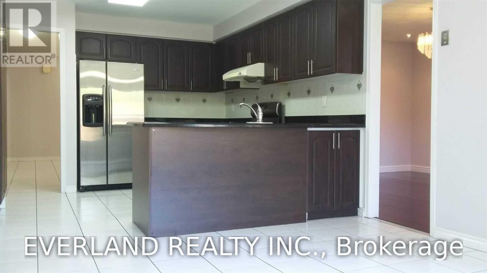 ( Main And Second Floor) - 4101 Loyalist Drive, Mississauga, Ontario  L5L 3Z1 - Photo 8 - W13699404