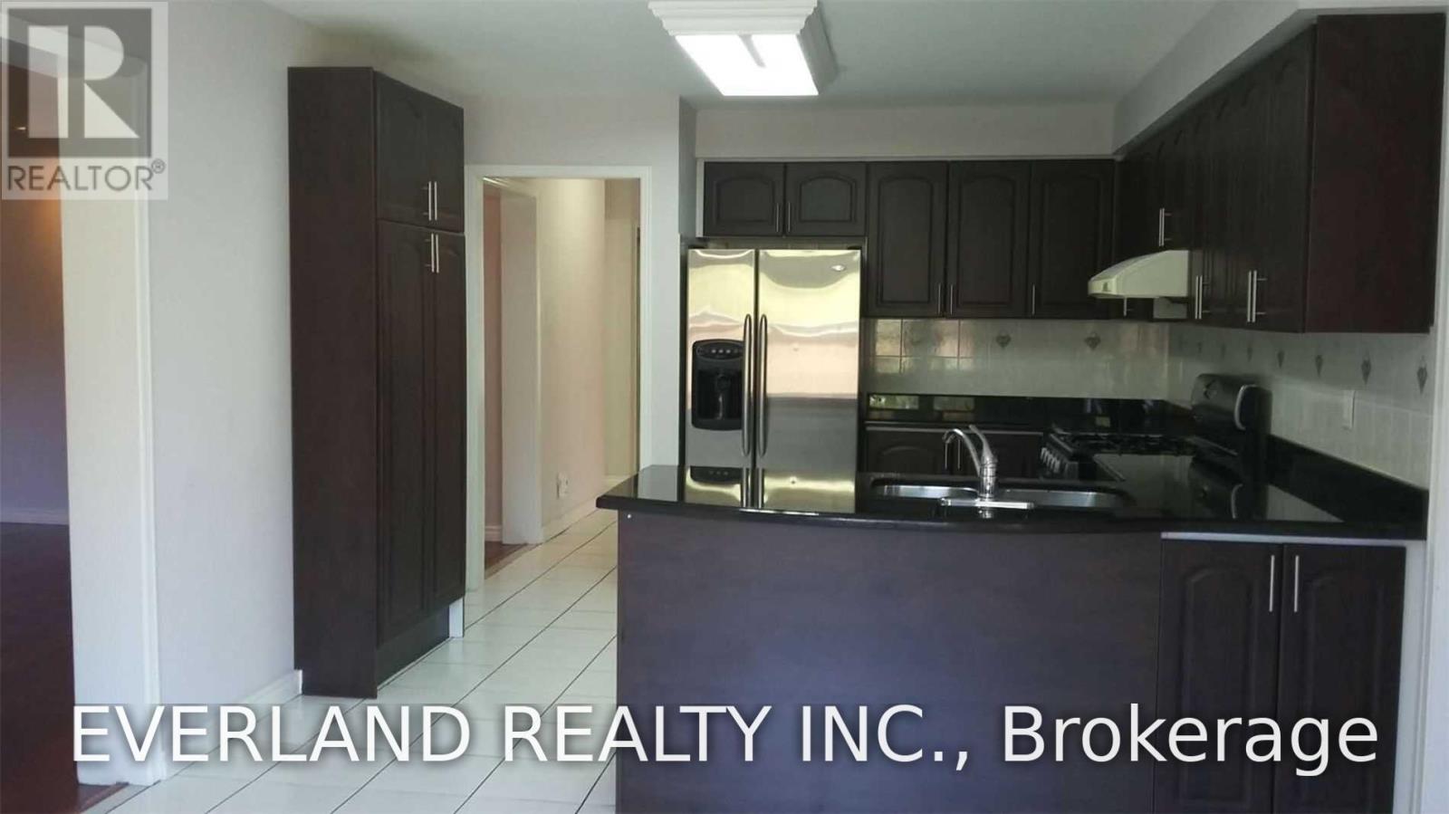 ( Main And Second Floor) - 4101 Loyalist Drive, Mississauga, Ontario  L5L 3Z1 - Photo 9 - W13699404