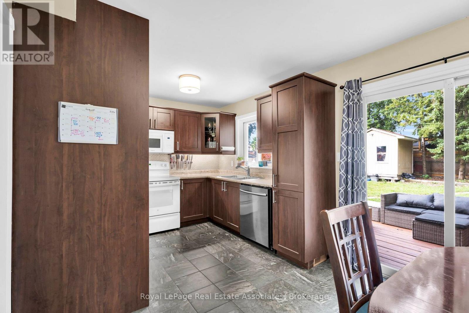 81 Glenmore Crescent, Brampton, Ontario  L6S 1H9 - Photo 11 - W13699422