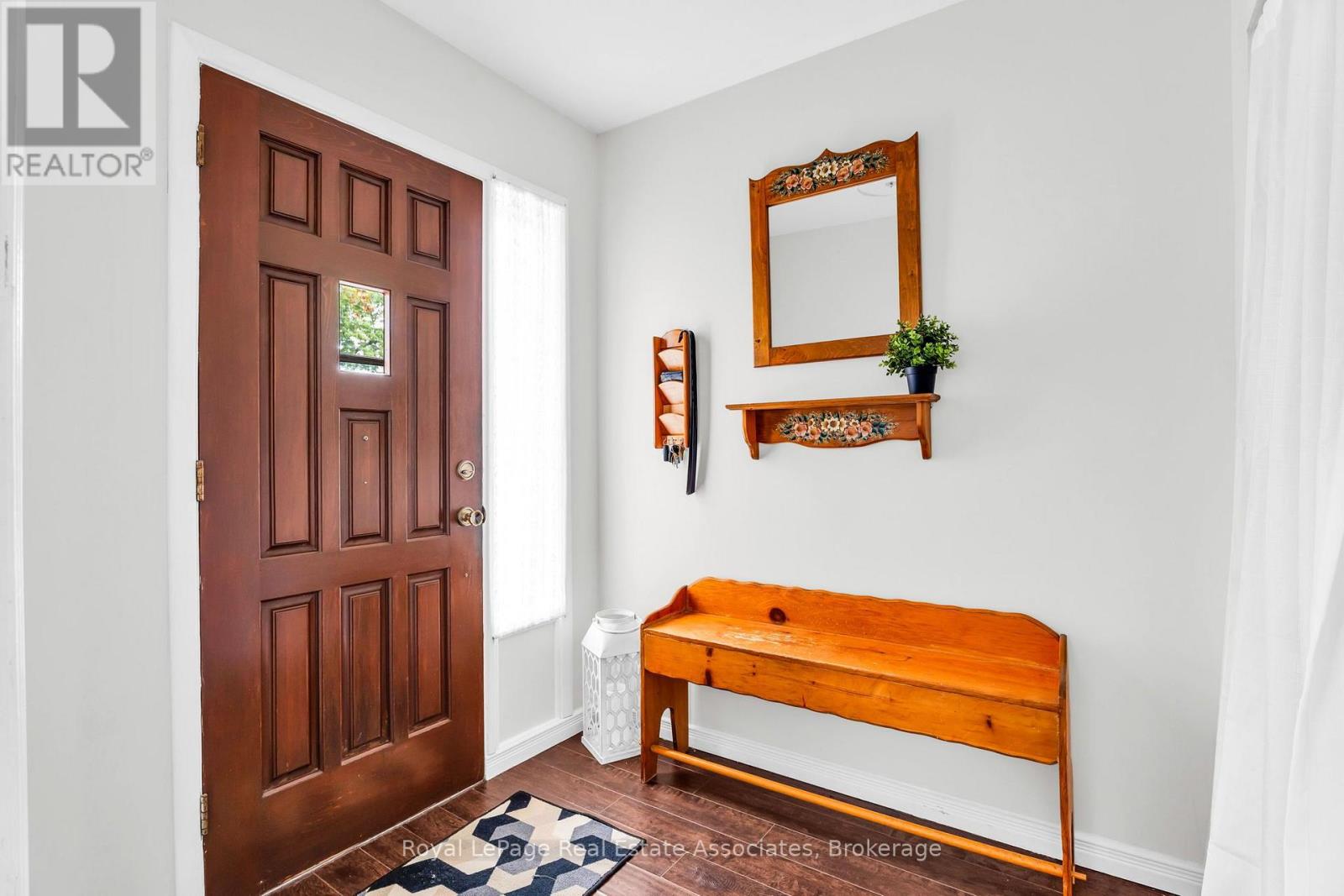 81 Glenmore Crescent, Brampton, Ontario  L6S 1H9 - Photo 3 - W13699422