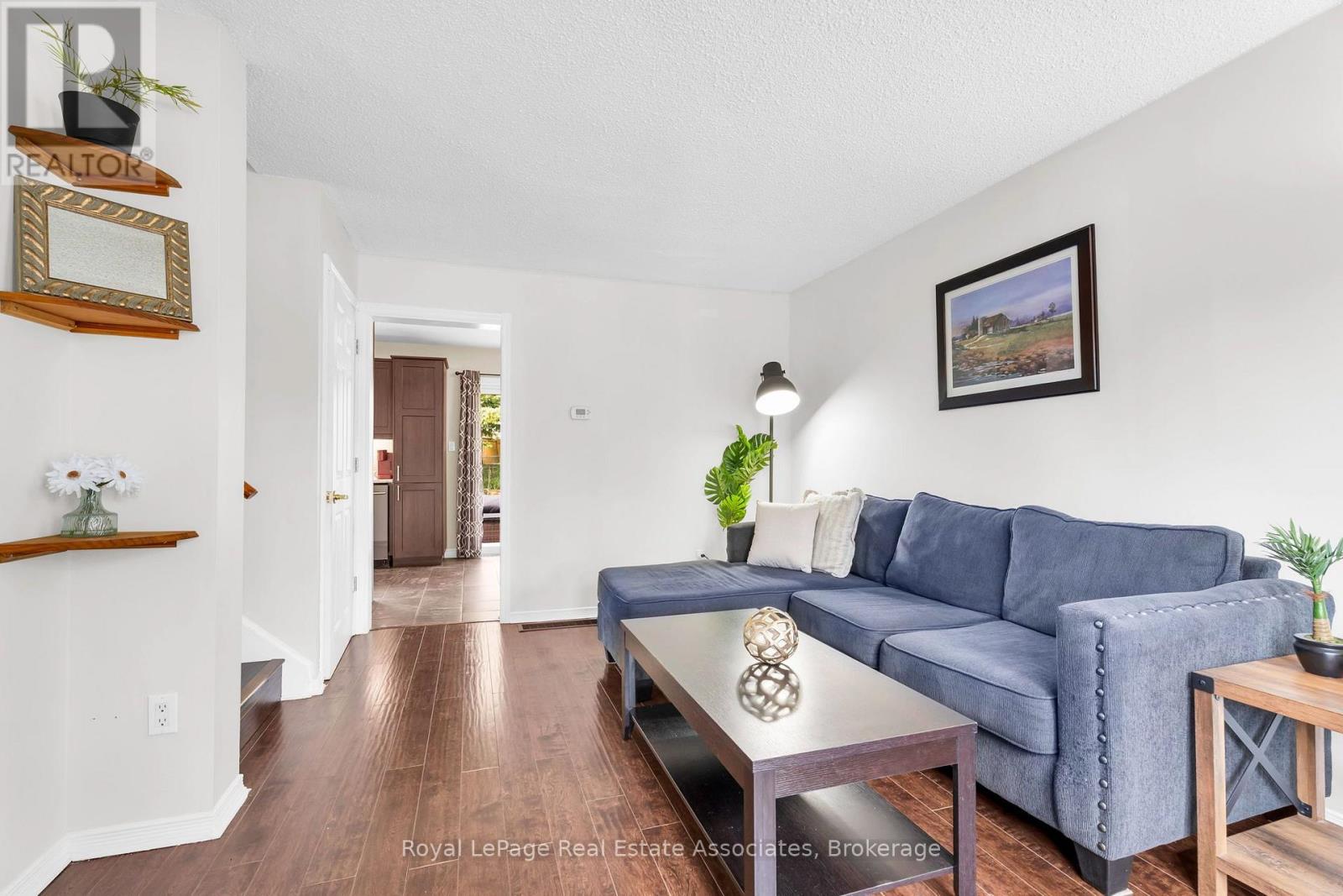 81 Glenmore Crescent, Brampton, Ontario  L6S 1H9 - Photo 5 - W13699422