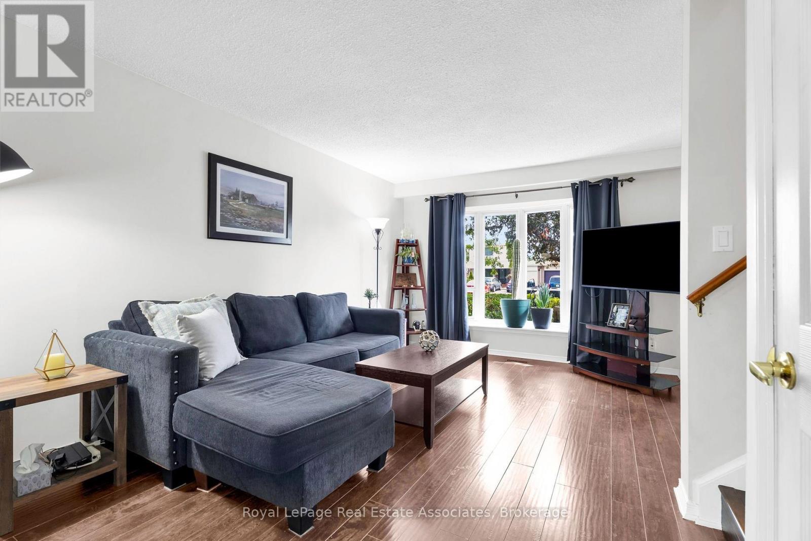 81 Glenmore Crescent, Brampton, Ontario  L6S 1H9 - Photo 7 - W13699422