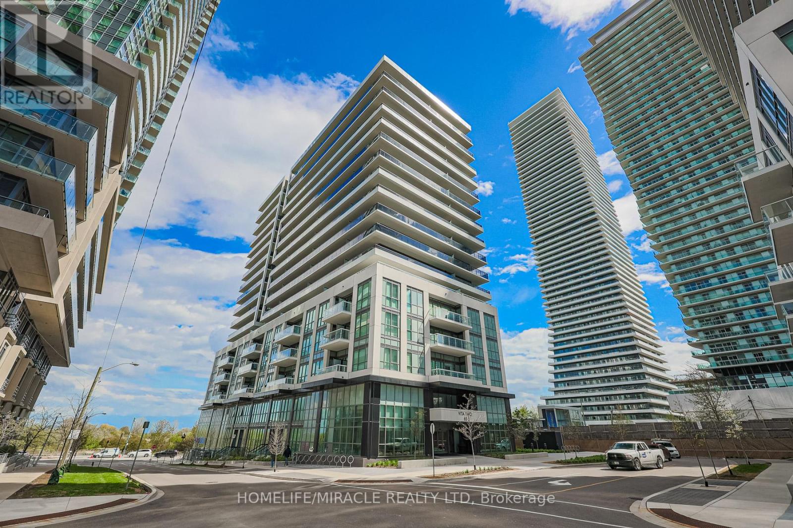 1110 - 65 Annie Craig Drive, Toronto, Ontario  M8V 0C4 - Photo 2 - W13699472