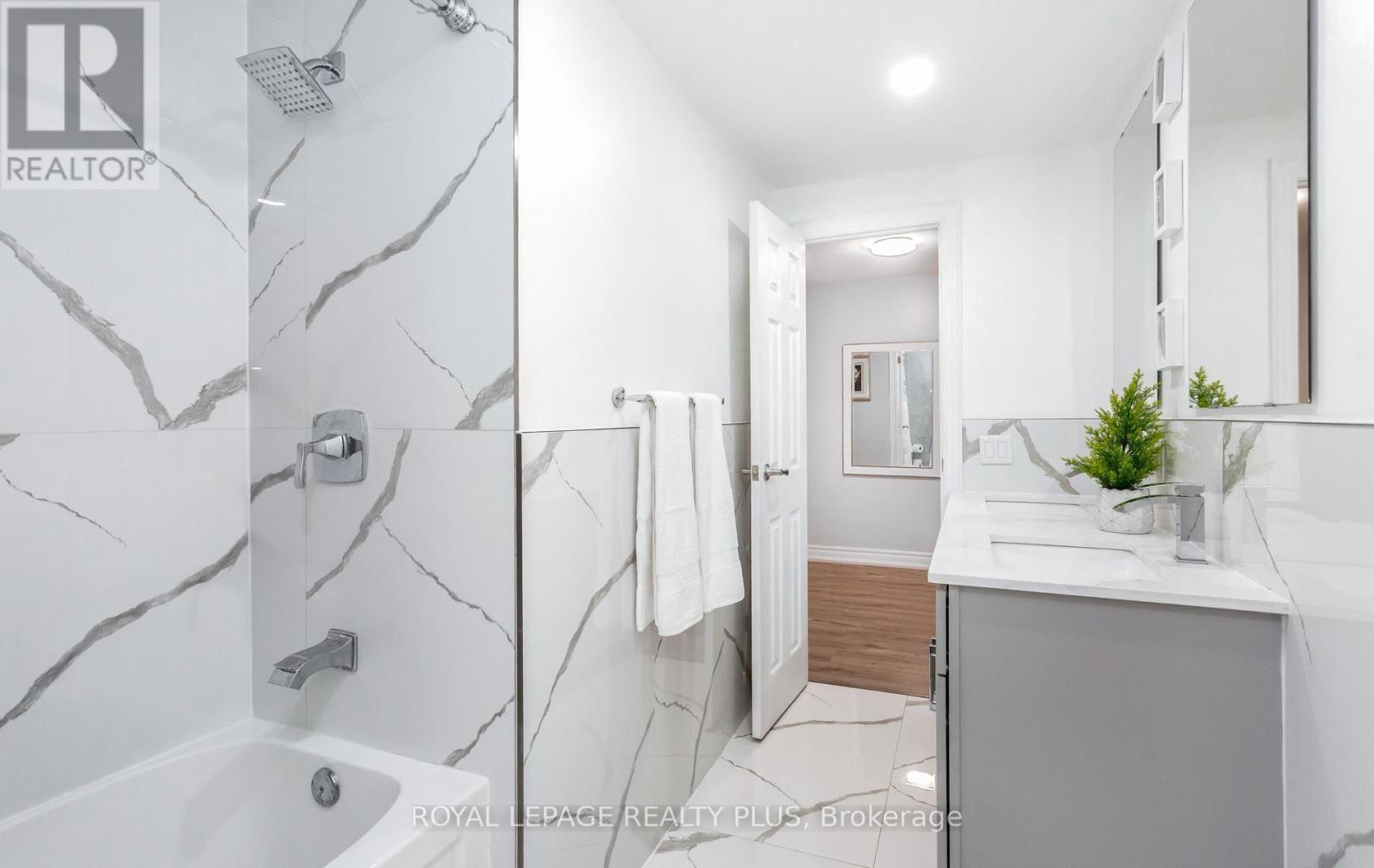 26 - 2380 Bromsgrove Road, Mississauga, Ontario  L5J 4E6 - Photo 24 - W13699492