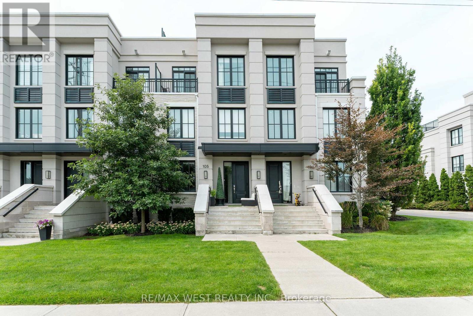105 - 1180 Cawthra Road, Mississauga, Ontario  L5G 0A5 - Photo 2 - W13699578