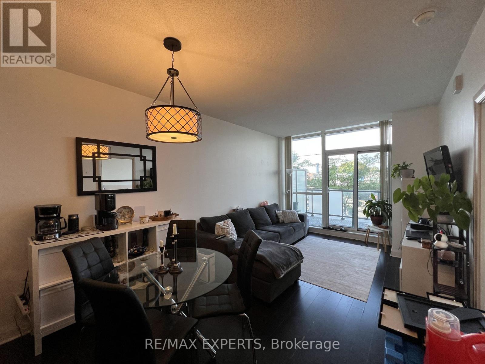 215 - 1185 The Queensway, Toronto, Ontario M8Z 0C6 - Photo 7 - W13699584