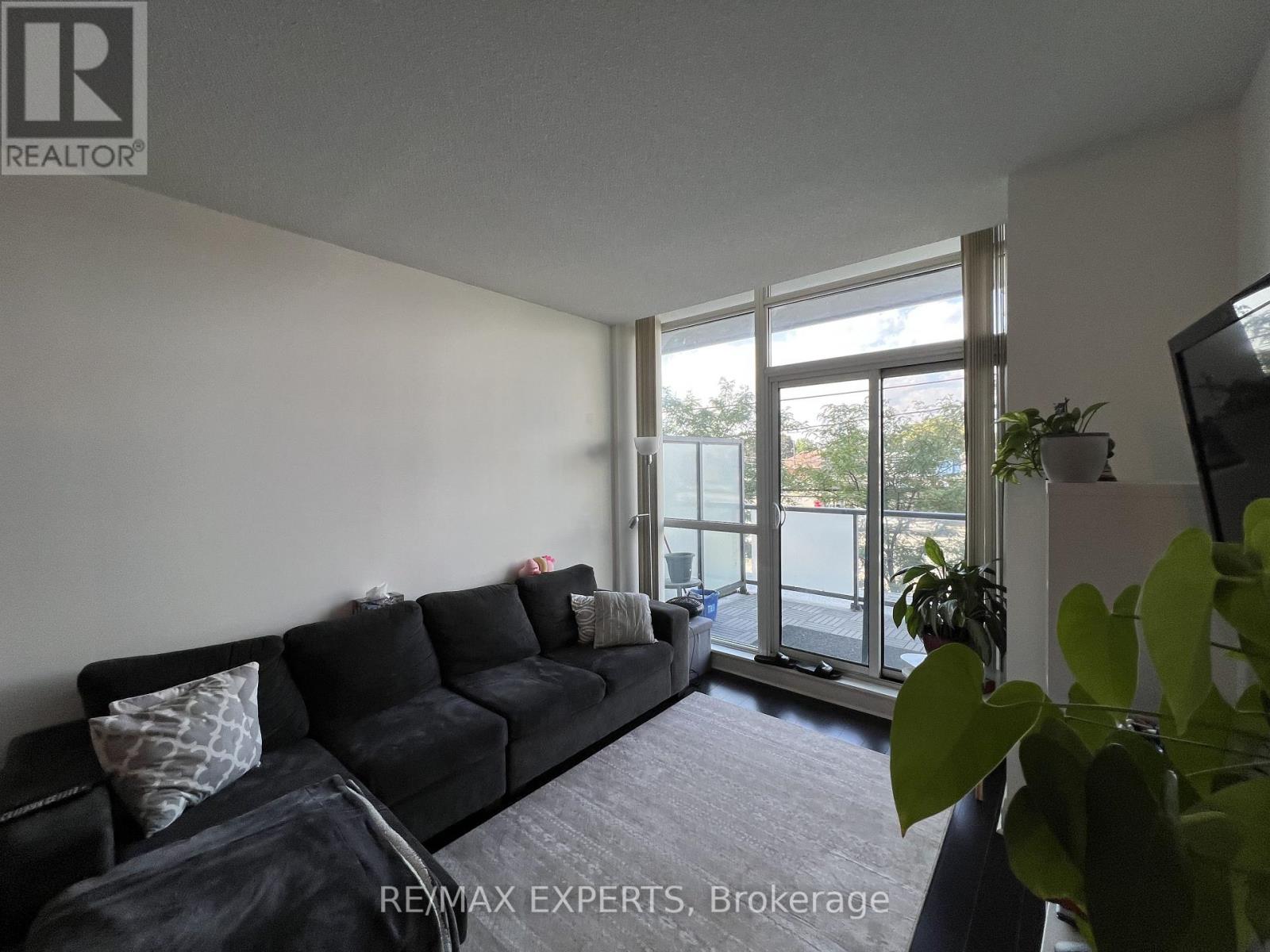 215 - 1185 The Queensway, Toronto, Ontario M8Z 0C6 - Photo 8 - W13699584