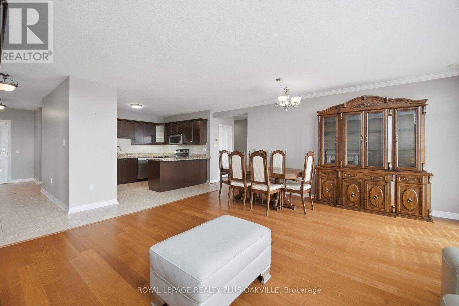 601 - 1998 Ironstone Drive, Burlington, Ontario  L7L 7P7 - Photo 11 - W13699616