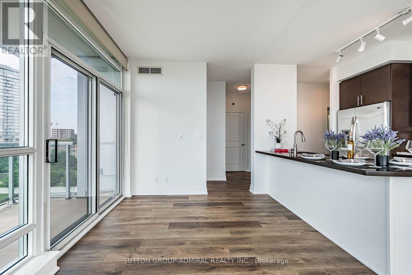 803 - 1900 Lake Shore Boulevard W, Toronto, Ontario  M6S 1A4 - Photo 16 - W13699650