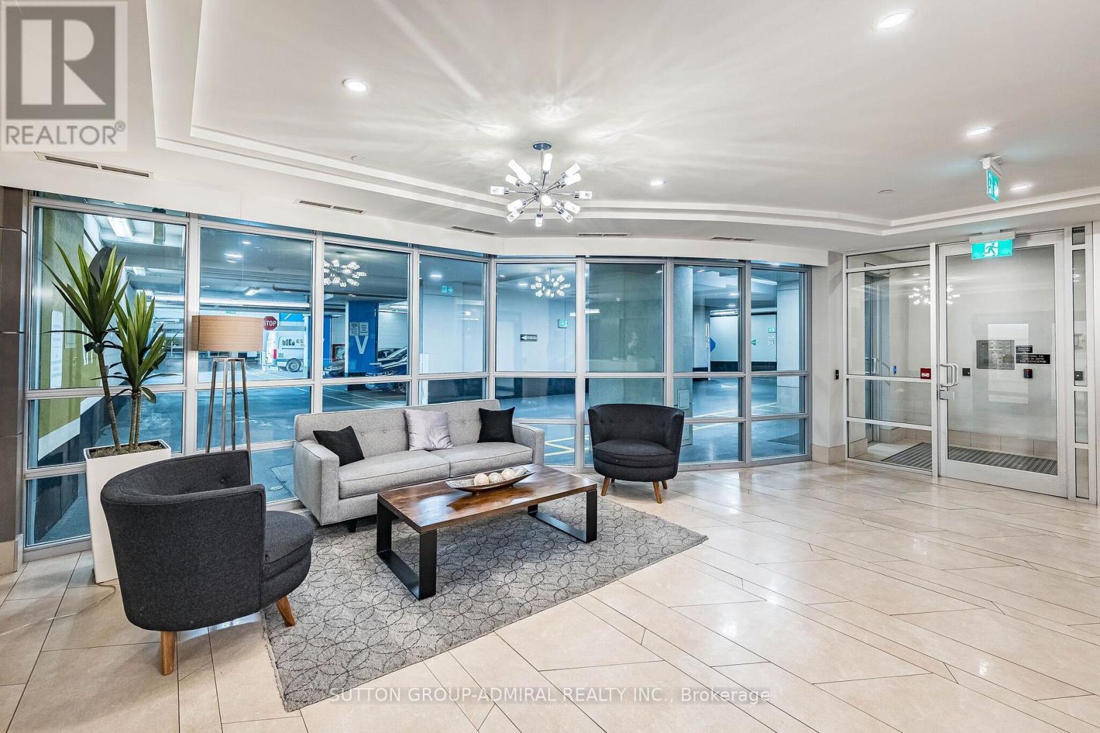 803 - 1900 Lake Shore Boulevard W, Toronto, Ontario  M6S 1A4 - Photo 2 - W13699650