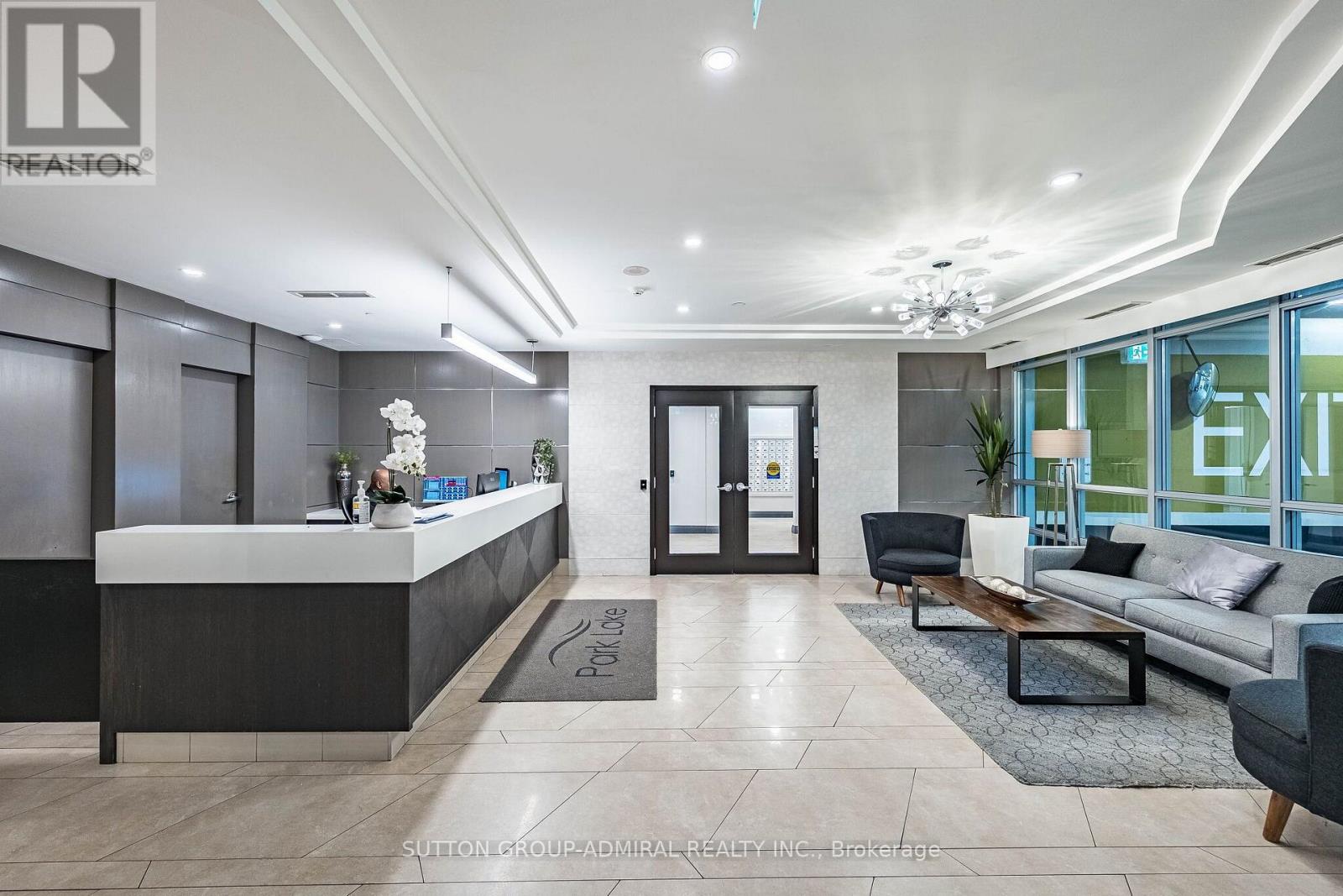 803 - 1900 Lake Shore Boulevard W, Toronto, Ontario  M6S 1A4 - Photo 3 - W13699650