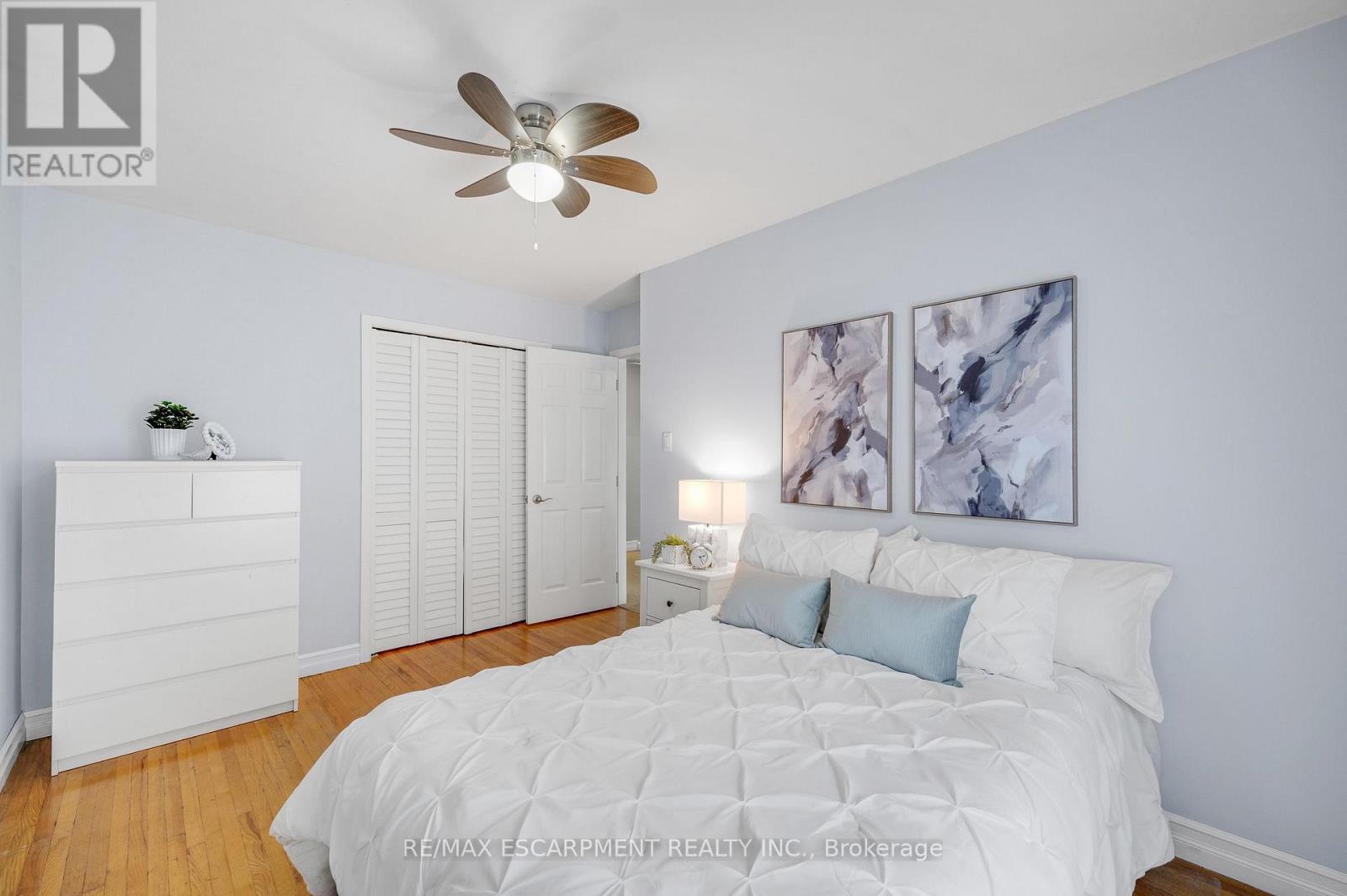 5073 Queen's Court, Burlington, Ontario  L7L 3Z1 - Photo 18 - W13699654