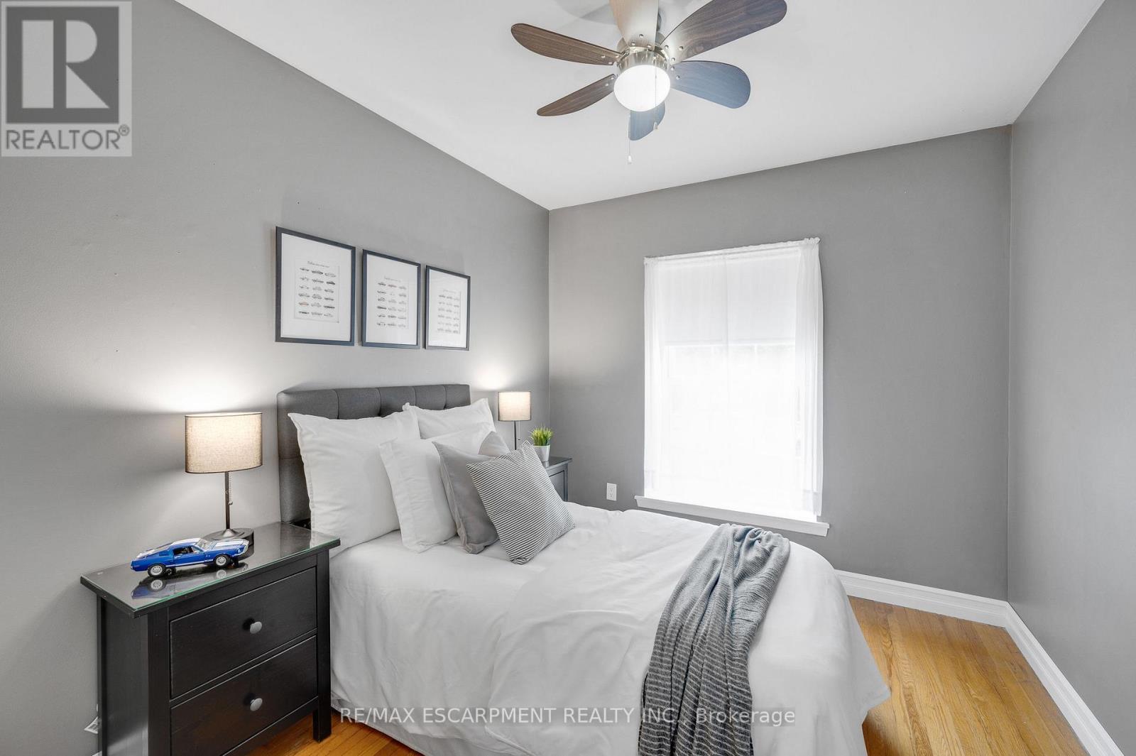 5073 Queen's Court, Burlington, Ontario  L7L 3Z1 - Photo 19 - W13699654