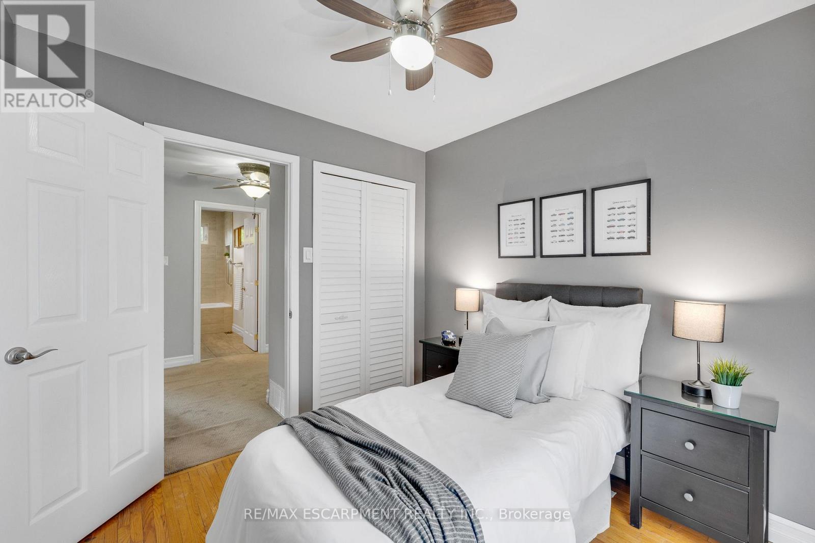 5073 Queen's Court, Burlington, Ontario  L7L 3Z1 - Photo 20 - W13699654