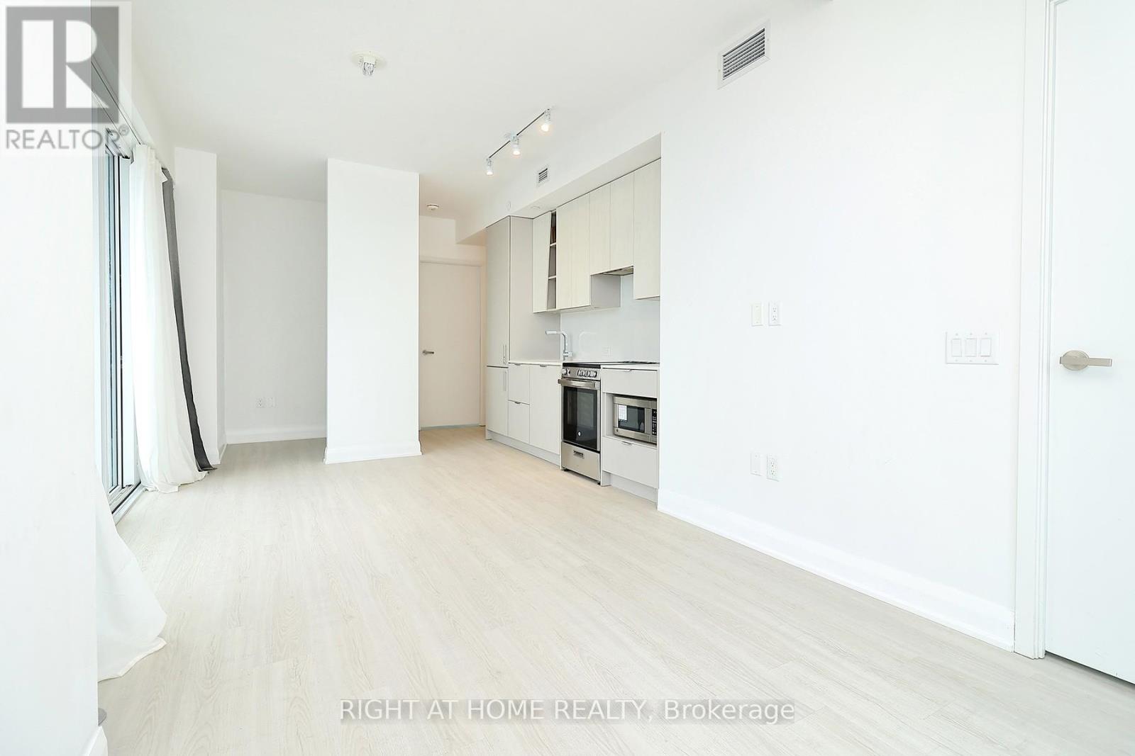 Unknown Address, ,    - Photo 6 - W13699656