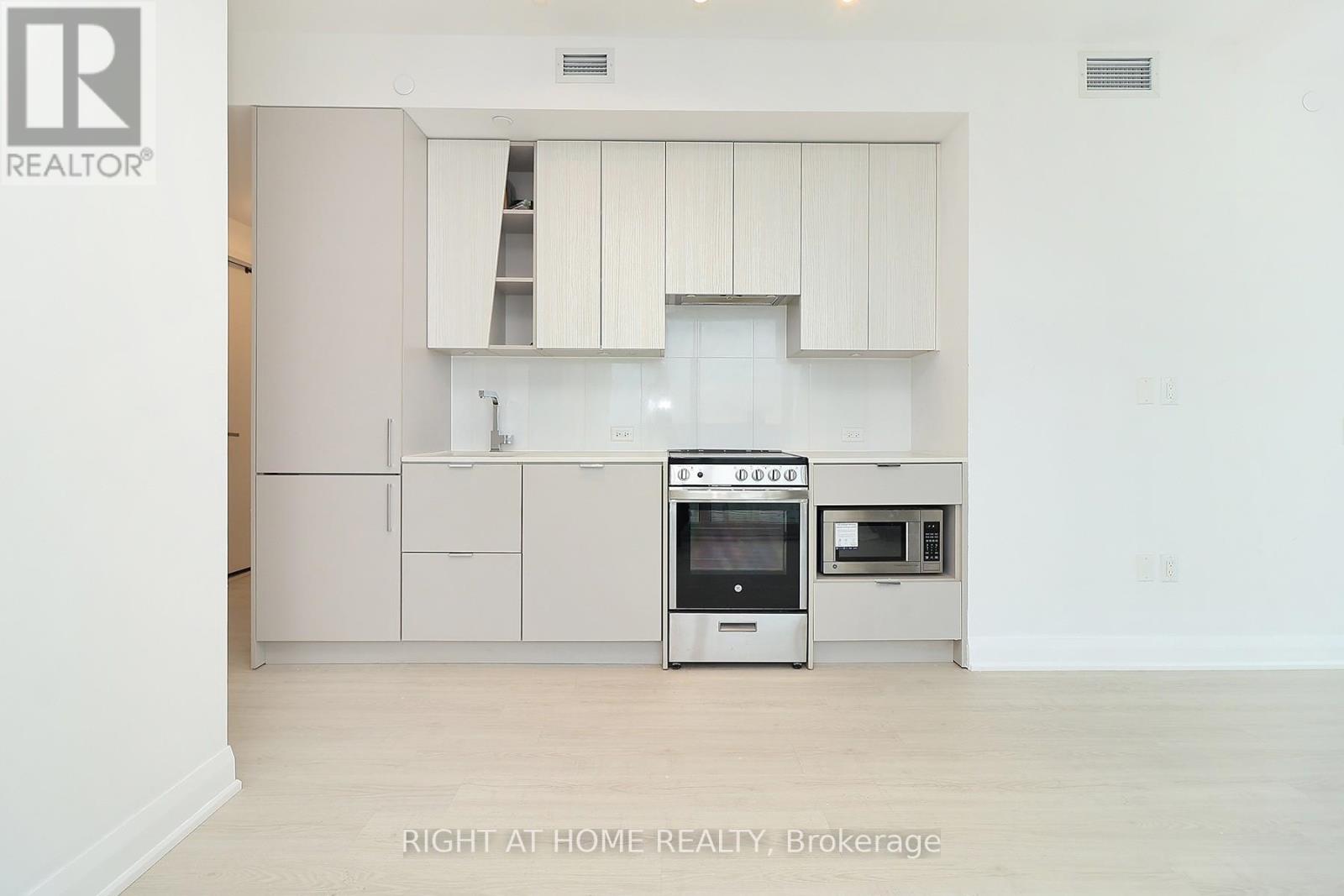 Unknown Address, ,    - Photo 8 - W13699656