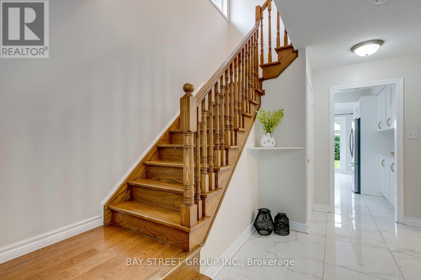 17 Inverhuron Trail, Oakville, Ontario  L6H 5Z6 - Photo 20 - W13699692