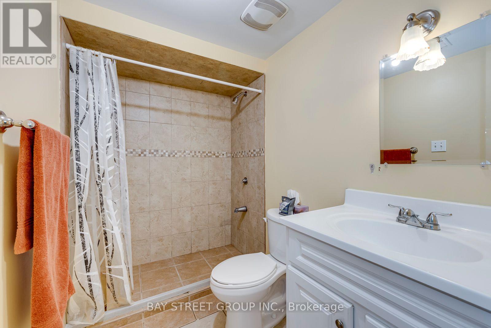 17 Inverhuron Trail, Oakville, Ontario  L6H 5Z6 - Photo 40 - W13699692
