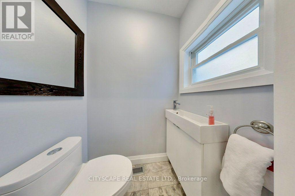 39 Holton Avenue N, Hamilton, Ontario  L8L 6H3 - Photo 20 - X13696598