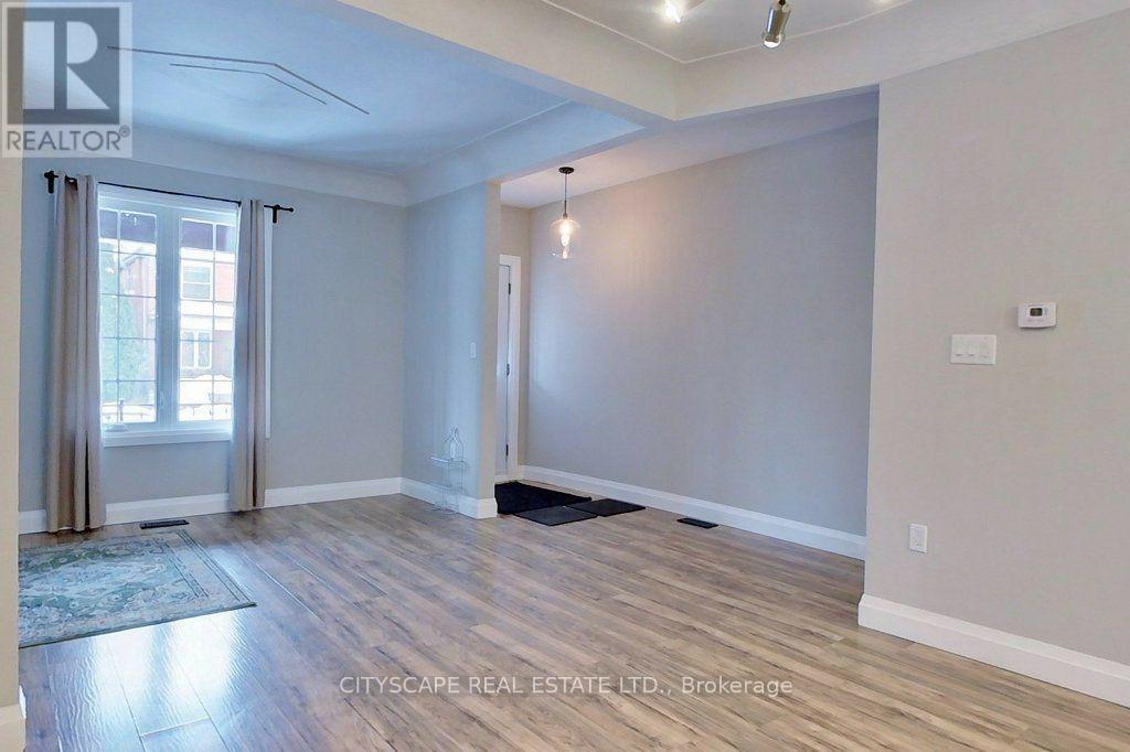 39 Holton Avenue N, Hamilton, Ontario  L8L 6H3 - Photo 9 - X13696598