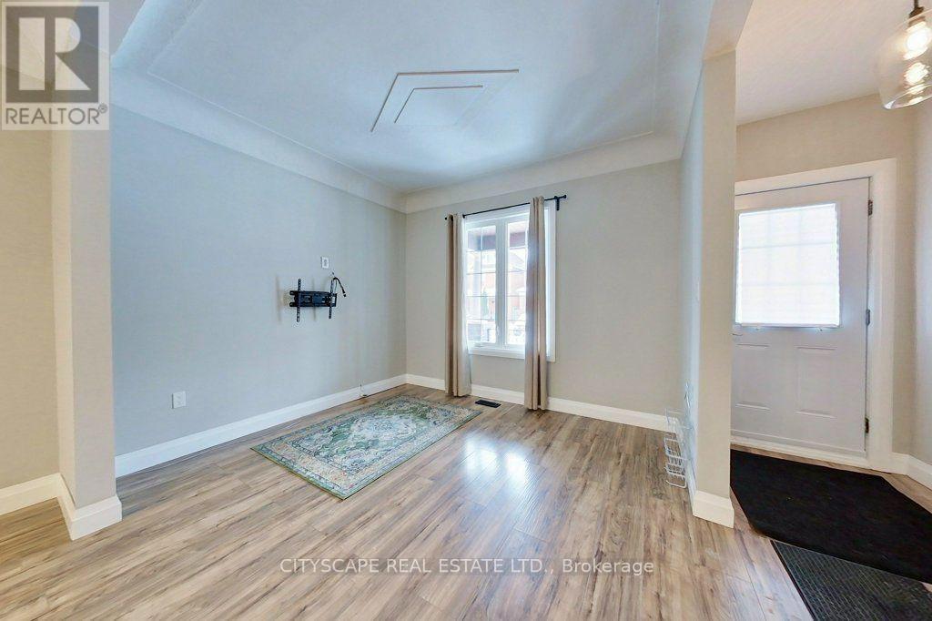 39 Holton Avenue N, Hamilton, Ontario  L8L 6H3 - Photo 7 - X13696598