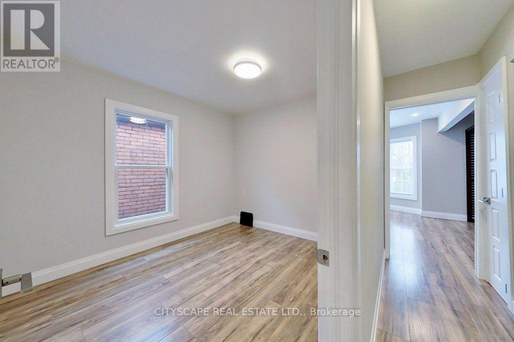 39 Holton Avenue N, Hamilton, Ontario  L8L 6H3 - Photo 15 - X13696598