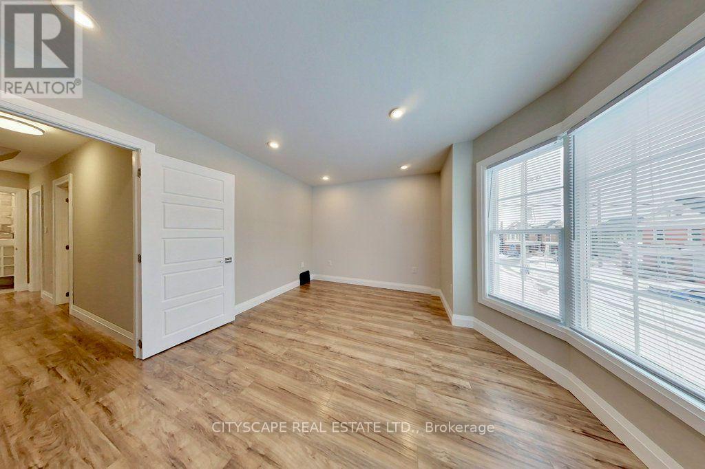 39 Holton Avenue N, Hamilton, Ontario  L8L 6H3 - Photo 12 - X13696598