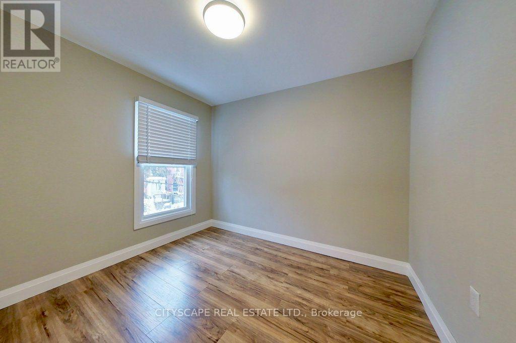 39 Holton Avenue N, Hamilton, Ontario  L8L 6H3 - Photo 13 - X13696598