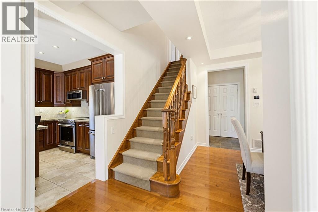 3082 Ingleton Lane, Oakville, Ontario  L6M 5E2 - Photo 10 - 40856711