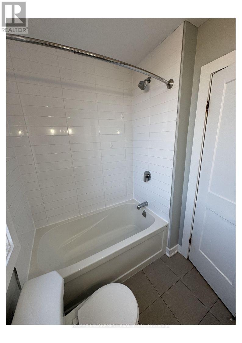 301 - 657 Barton Street E, Hamilton, Ontario  L8L 3A3 - Photo 5 - X13699420