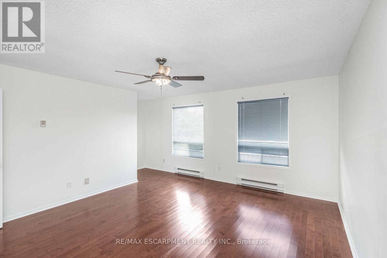 Upper - 1290 Stone Church Road E, Hamilton, Ontario  L8W 2C8 - Photo 14 - X13699522