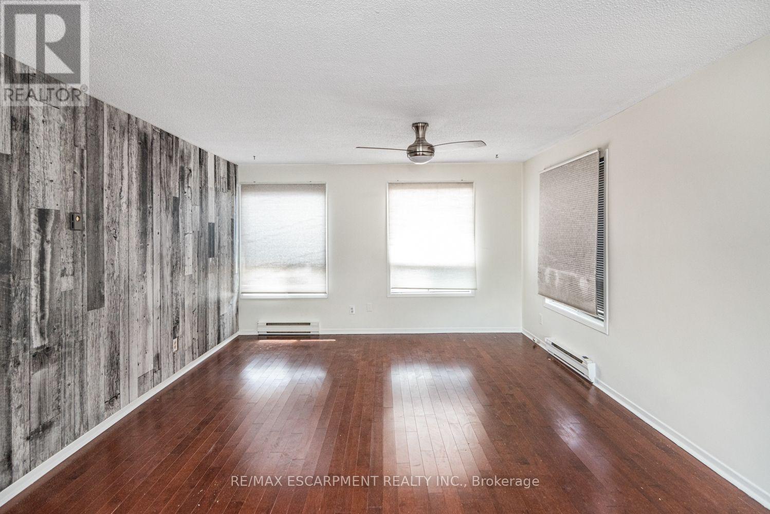 Upper - 1290 Stone Church Road E, Hamilton, Ontario  L8W 2C8 - Photo 6 - X13699522